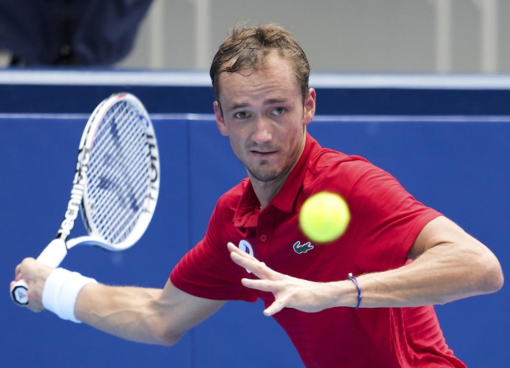 爱游戏网站入口-俄罗斯选手冲刺成功，登上领奖台