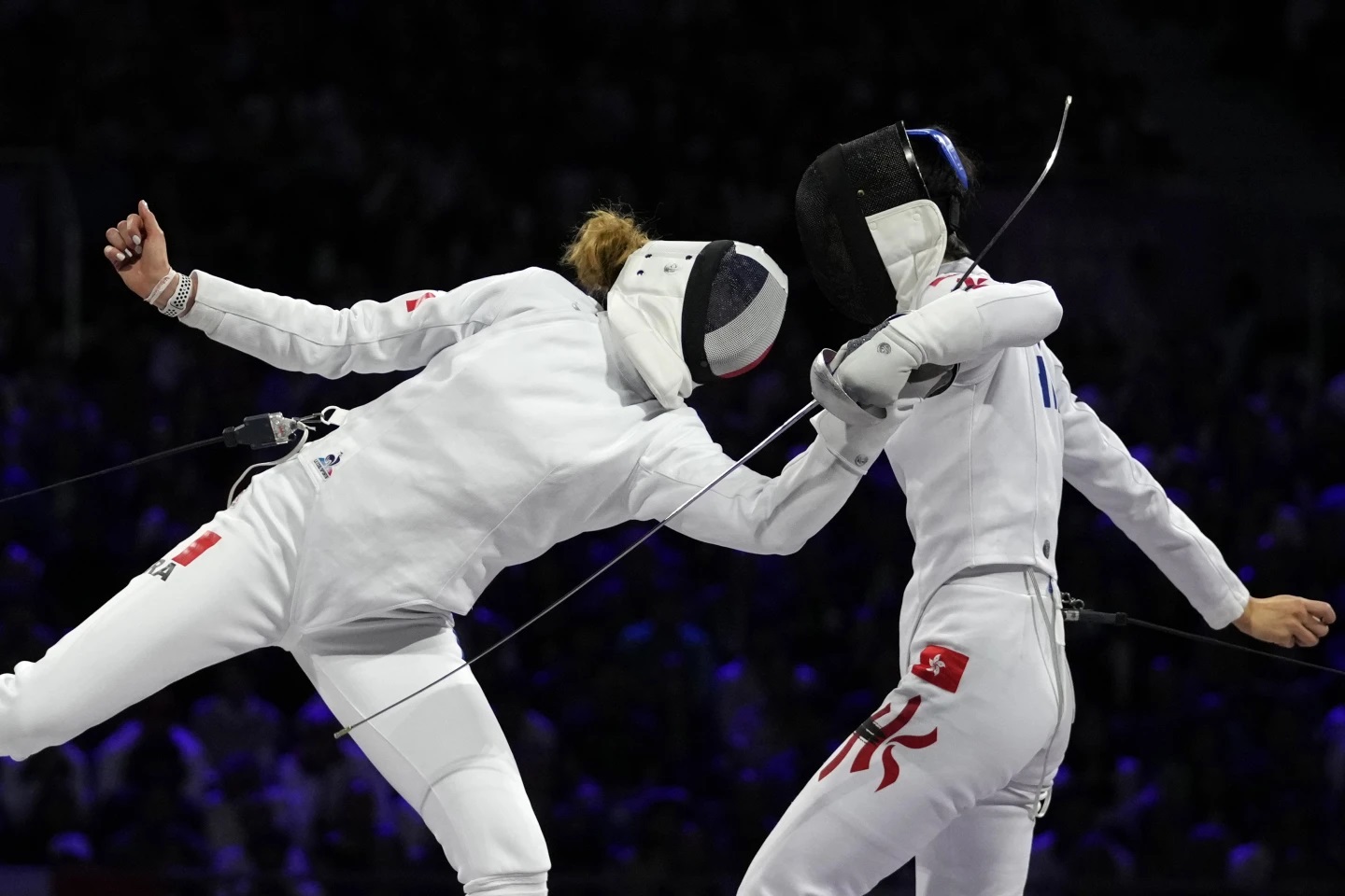 爱游戏电竞-法国击剑队员表现抢眼，斩获多枚金牌！的简单介绍