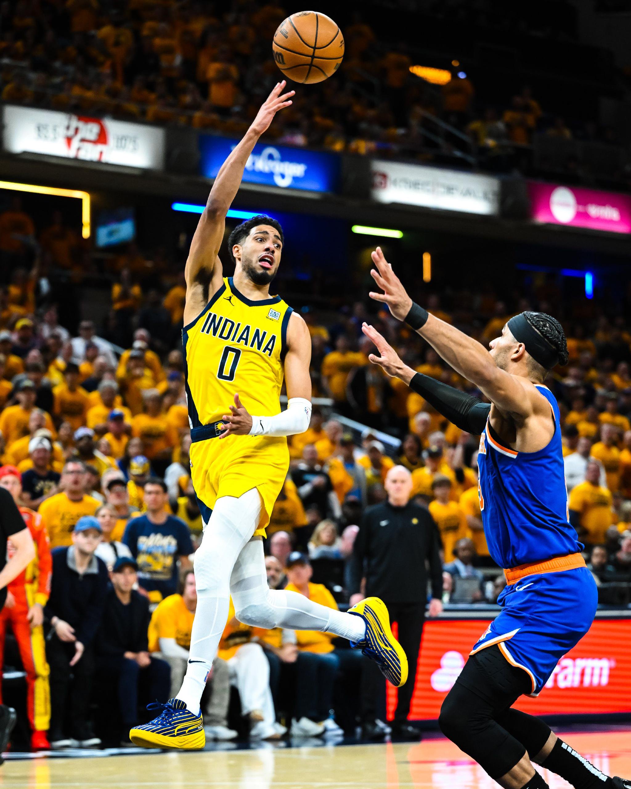 爱游戏平台-尼克斯队战胜步行者队,取得胜利