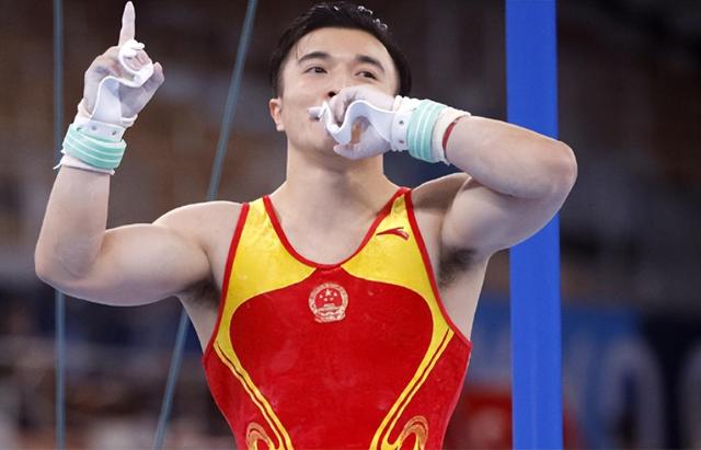 爱游戏平台-关于体操冠军腾空翻飞,激动喜获金牌殊荣的信息