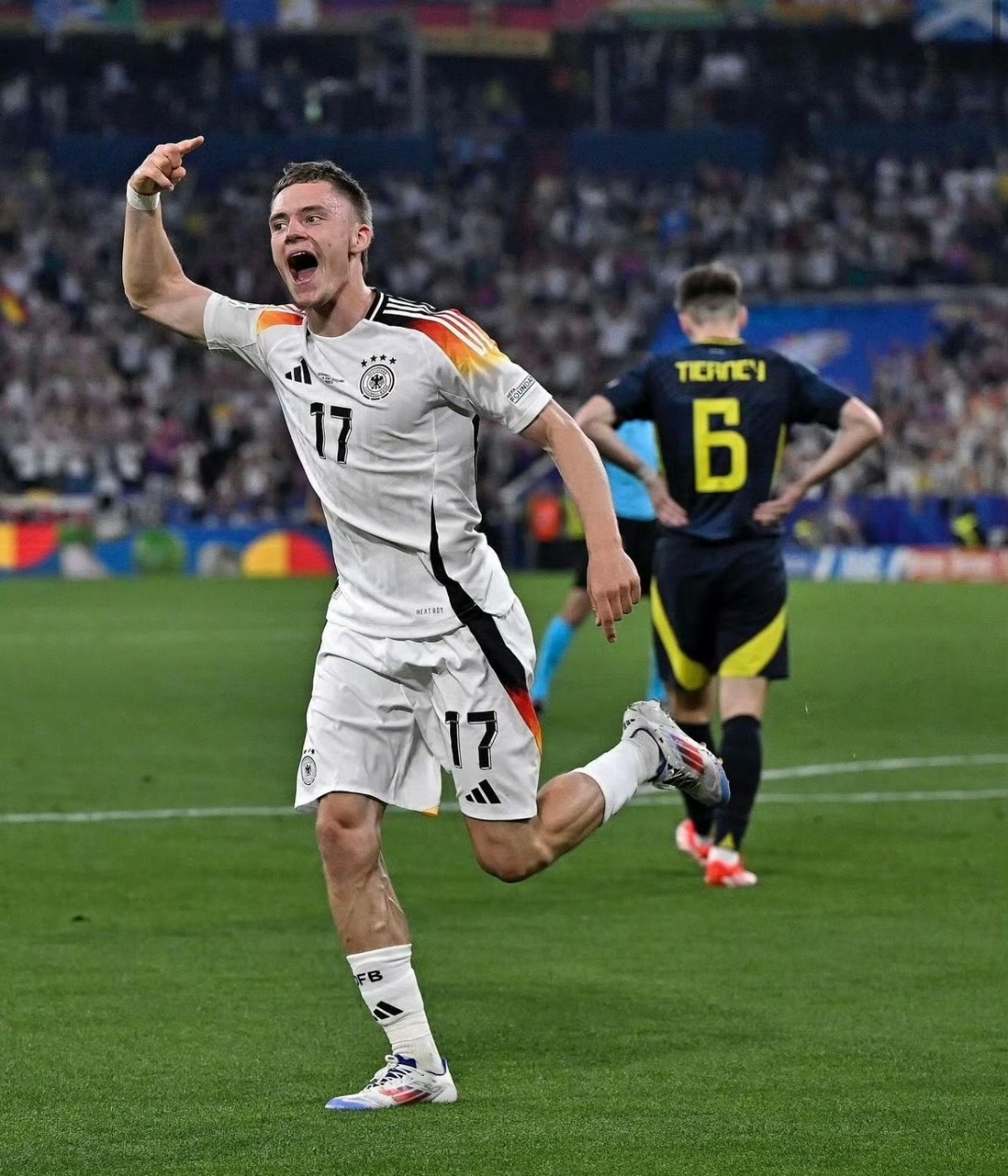 爱游戏注册-包含欧洲足球联赛热血再战，争胜争负各展风采的词条